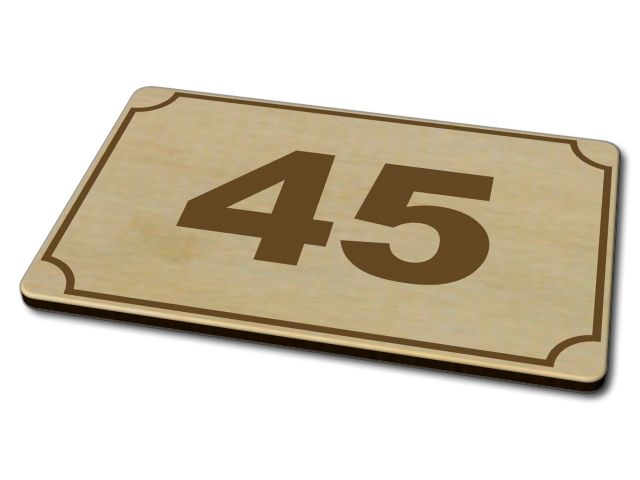 dřevěné domovní číslo
