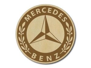 dřevěný podtácek Mercedes