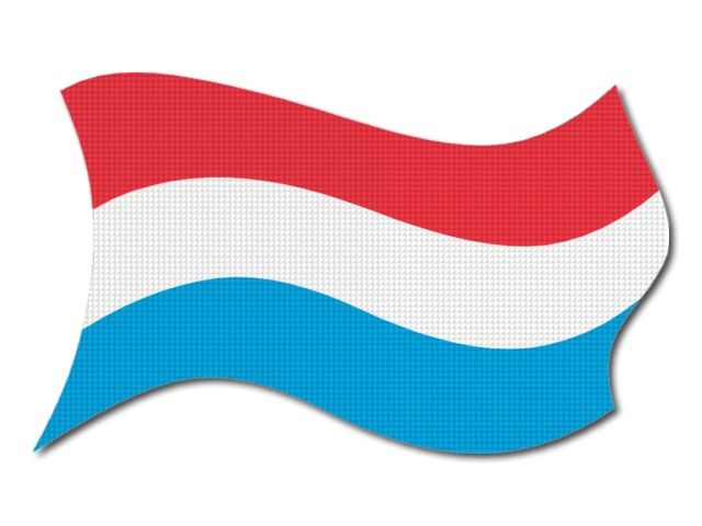  Lucemburská vlajka vlající