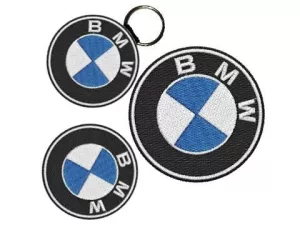 sada nášivek a klíčenka