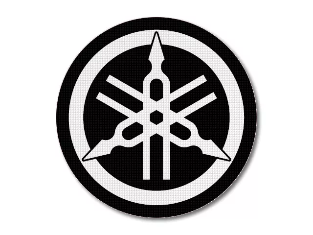 Nažehlovačka Yamaha black