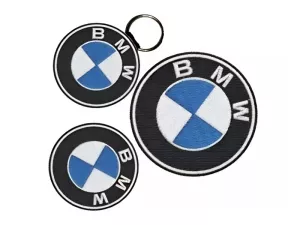 sada nášivek a klíčenka BMW